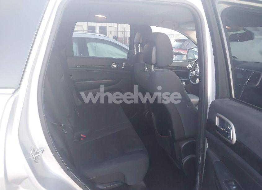 Photo 8 of 2012 Jeep Grand CHEROKEE LAREDO (VIN 1C4RJFAG5CC135643)