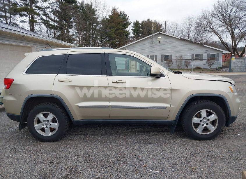 Photo 14 of 2012 Jeep Grand CHEROKEE LAREDO (VIN 1C4RJFAG5CC161661)