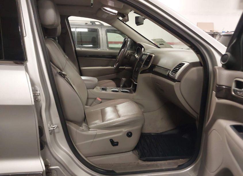 Photo 5 of 2012 Jeep Grand CHEROKEE LAREDO (VIN 1C4RJFAG5CC213709)