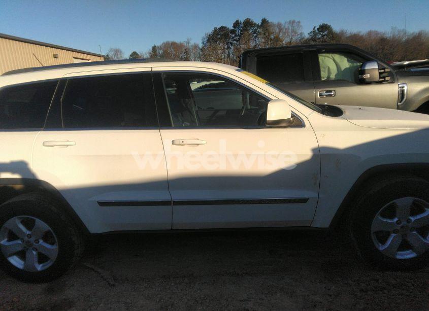 Photo 13 of 2012 Jeep Grand CHEROKEE LAREDO (VIN 1C4RJFAG5CC255457)