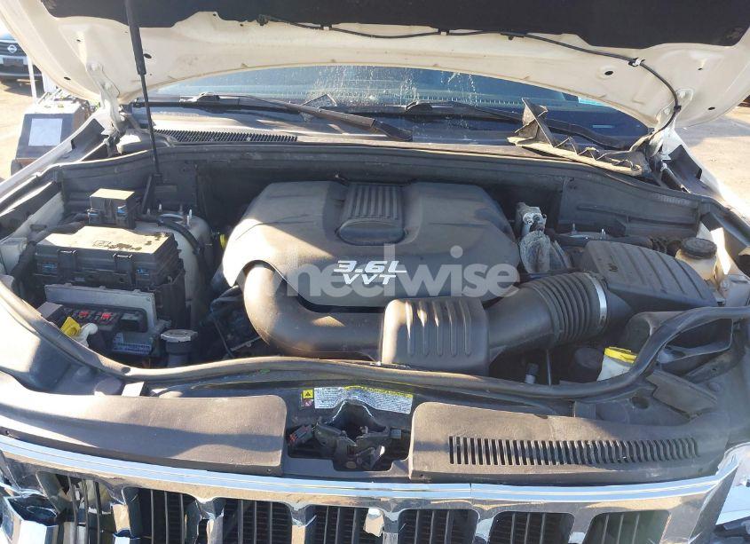 Photo 10 of 2012 Jeep Grand CHEROKEE LAREDO (VIN 1C4RJFAG5CC310893)
