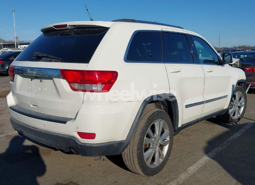 Photo 4 of 2012 Jeep Grand CHEROKEE LAREDO (VIN 1C4RJFAG5CC310893)