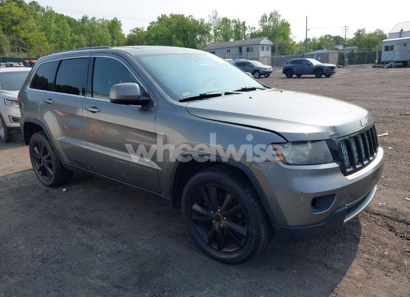 2012 Jeep Grand CHEROKEE LAREDO (VIN 1C4RJFAG5CC351475) main photo