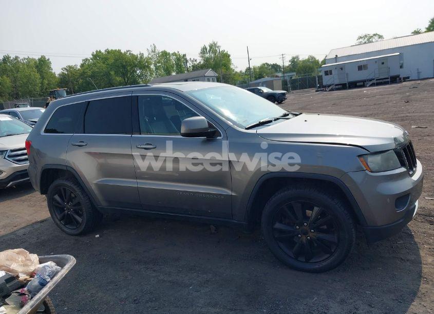 Photo 13 of 2012 Jeep Grand CHEROKEE LAREDO (VIN 1C4RJFAG5CC351475)