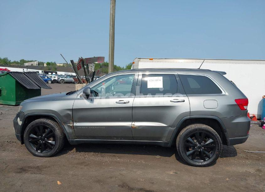 Photo 14 of 2012 Jeep Grand CHEROKEE LAREDO (VIN 1C4RJFAG5CC351475)