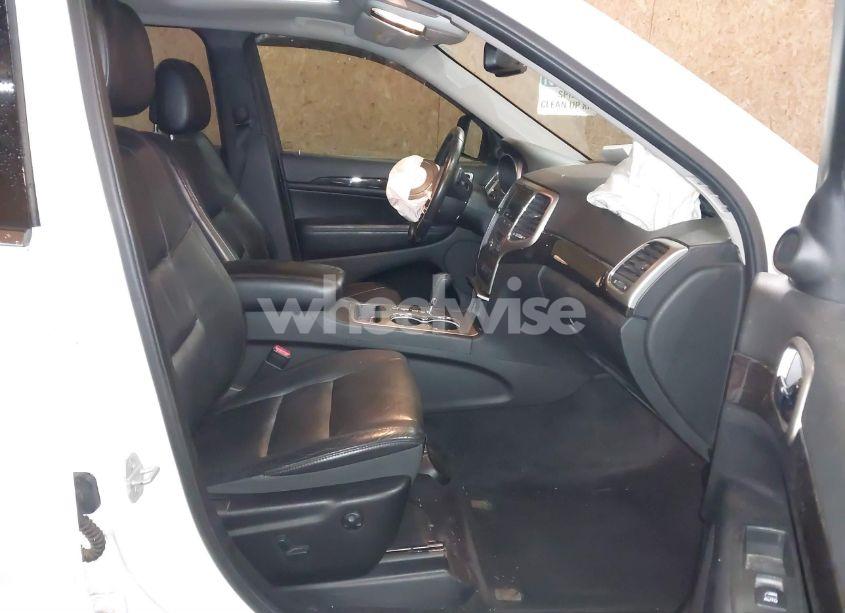 Photo 5 of 2013 Jeep Grand CHEROKEE LAREDO (VIN 1C4RJFAG5DC513008)