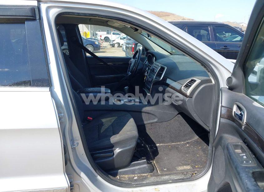 Photo 5 of 2013 Jeep Grand CHEROKEE LAREDO (VIN 1C4RJFAG5DC634685)