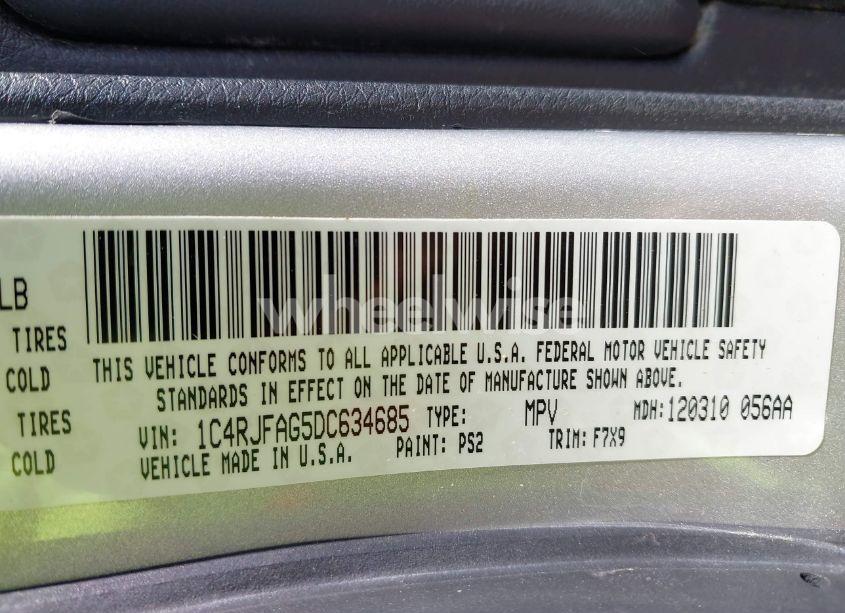 Photo 9 of 2013 Jeep Grand CHEROKEE LAREDO (VIN 1C4RJFAG5DC634685)