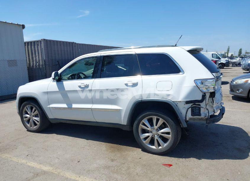 Photo 15 of 2013 Jeep Grand CHEROKEE LAREDO (VIN 1C4RJFAG5DC644391)