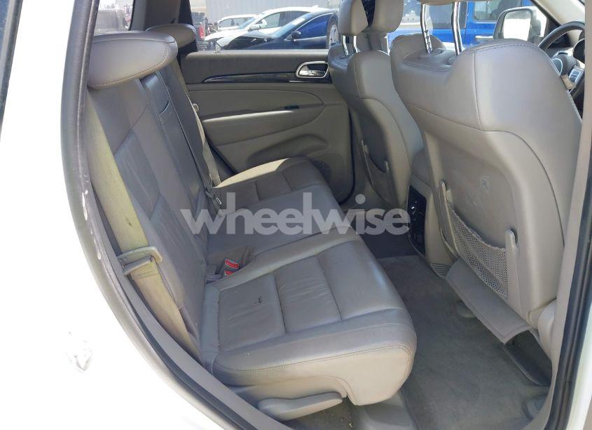 Photo 8 of 2013 Jeep Grand CHEROKEE LAREDO (VIN 1C4RJFAG5DC644391)