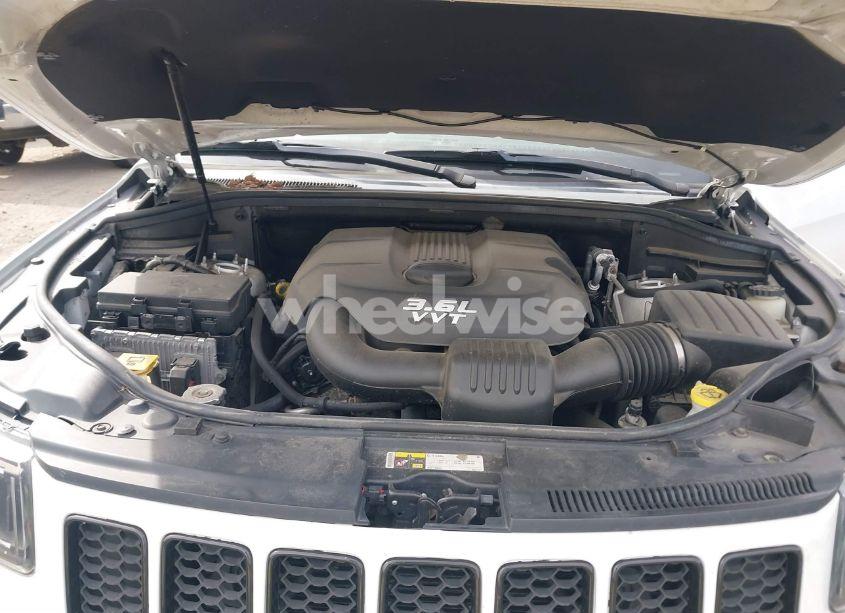 Photo 10 of 2014 Jeep Grand CHEROKEE LAREDO (VIN 1C4RJFAG5EC132986)