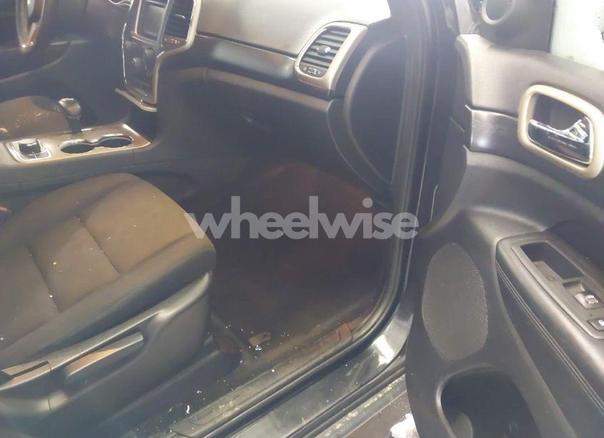 Photo 5 of 2014 Jeep Grand CHEROKEE LAREDO (VIN 1C4RJFAG5EC172789)