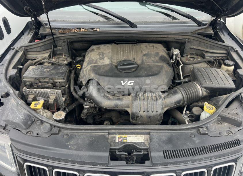 Photo 9 of 2014 Jeep Grand CHEROKEE LAREDO (VIN 1C4RJFAG5EC242629)