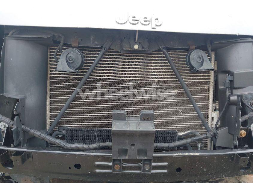 Photo 10 of 2014 Jeep Grand CHEROKEE LAREDO (VIN 1C4RJFAG5EC262413)