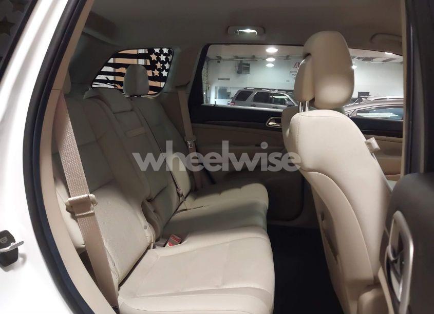 Photo 8 of 2014 Jeep Grand CHEROKEE LAREDO (VIN 1C4RJFAG5EC448436)