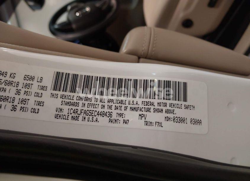 Photo 9 of 2014 Jeep Grand CHEROKEE LAREDO (VIN 1C4RJFAG5EC448436)