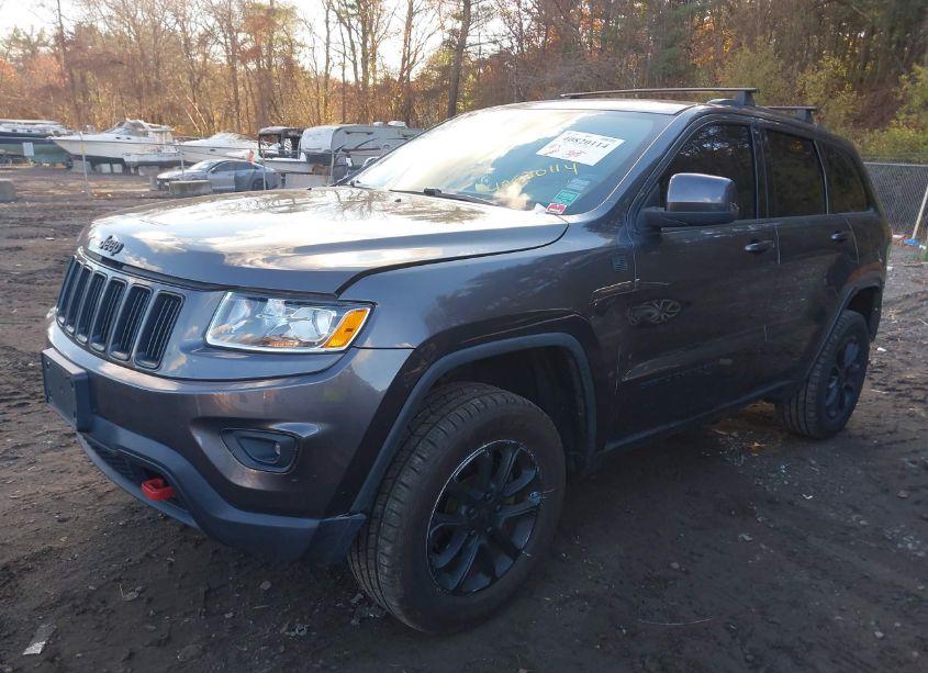 Photo 2 of 2015 Jeep Grand CHEROKEE LAREDO (VIN 1C4RJFAG5FC207915)