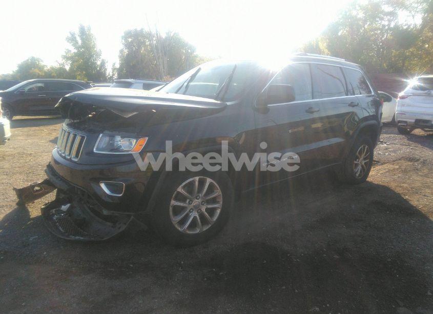 Photo 2 of 2015 Jeep Grand CHEROKEE LAREDO (VIN 1C4RJFAG5FC677068)