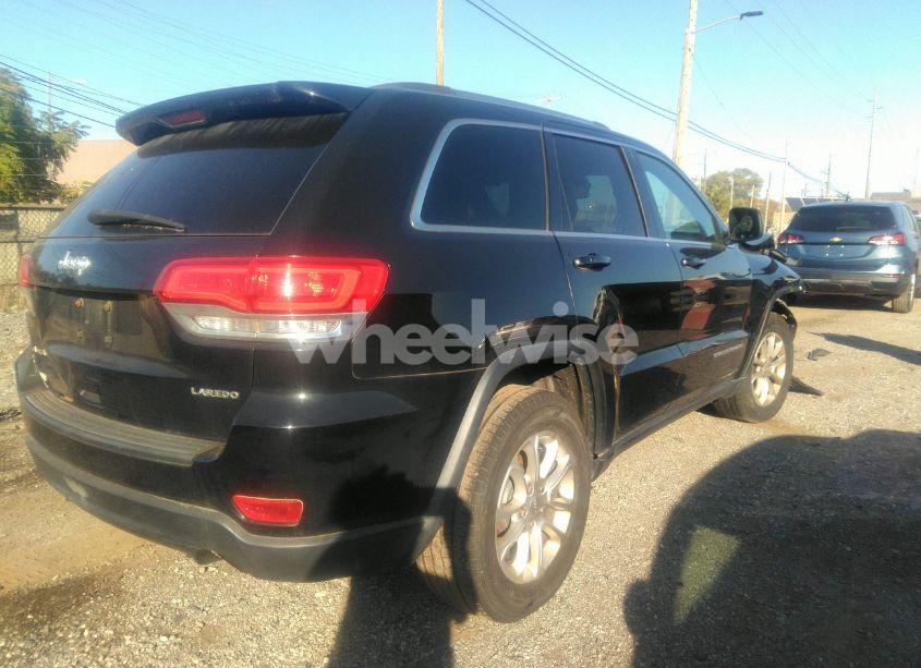 Photo 4 of 2015 Jeep Grand CHEROKEE LAREDO (VIN 1C4RJFAG5FC677068)