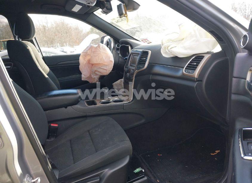 Photo 5 of 2015 Jeep Grand CHEROKEE LAREDO (VIN 1C4RJFAG5FC871177)