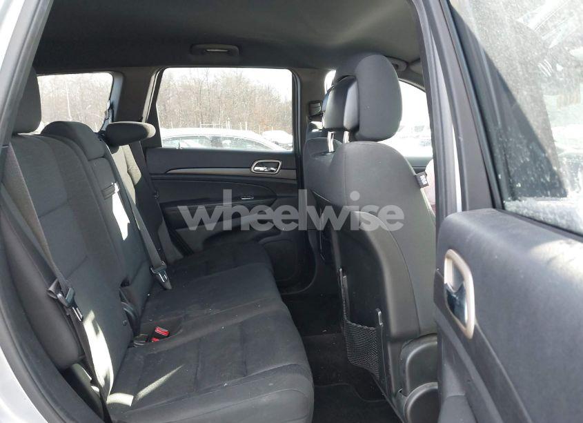 Photo 8 of 2015 Jeep Grand CHEROKEE LAREDO (VIN 1C4RJFAG5FC871177)