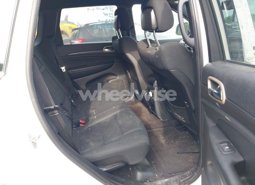 Photo 8 of 2016 Jeep Grand CHEROKEE LAREDO (VIN 1C4RJFAG5GC304503)