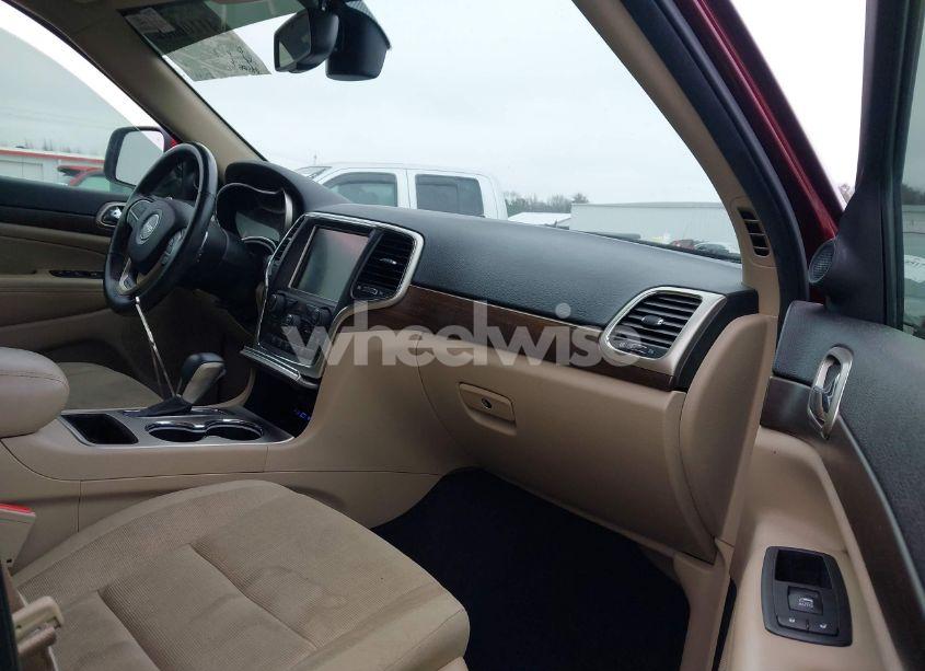 Photo 5 of 2016 Jeep Grand CHEROKEE LAREDO (VIN 1C4RJFAG5GC490981)