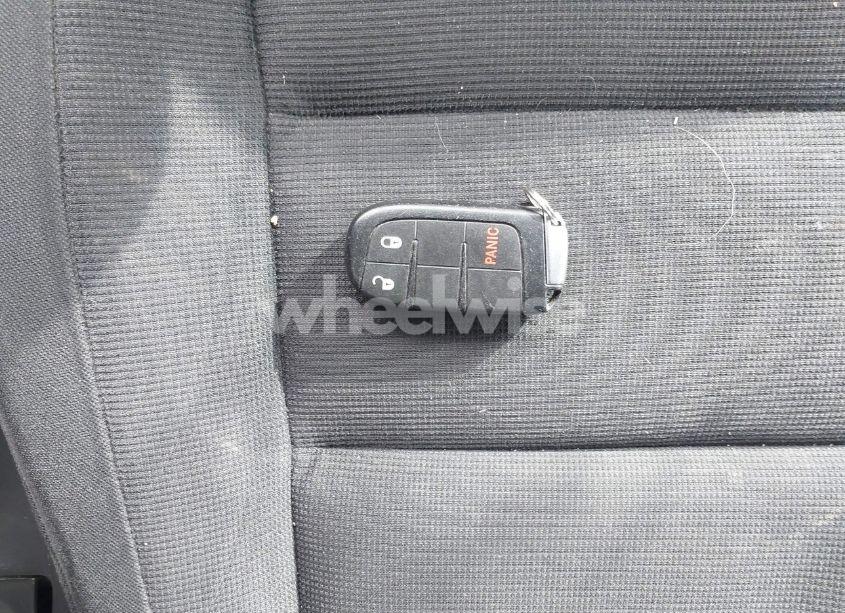 Photo 11 of 2017 Jeep Grand CHEROKEE LAREDO (VIN 1C4RJFAG5HC836402)