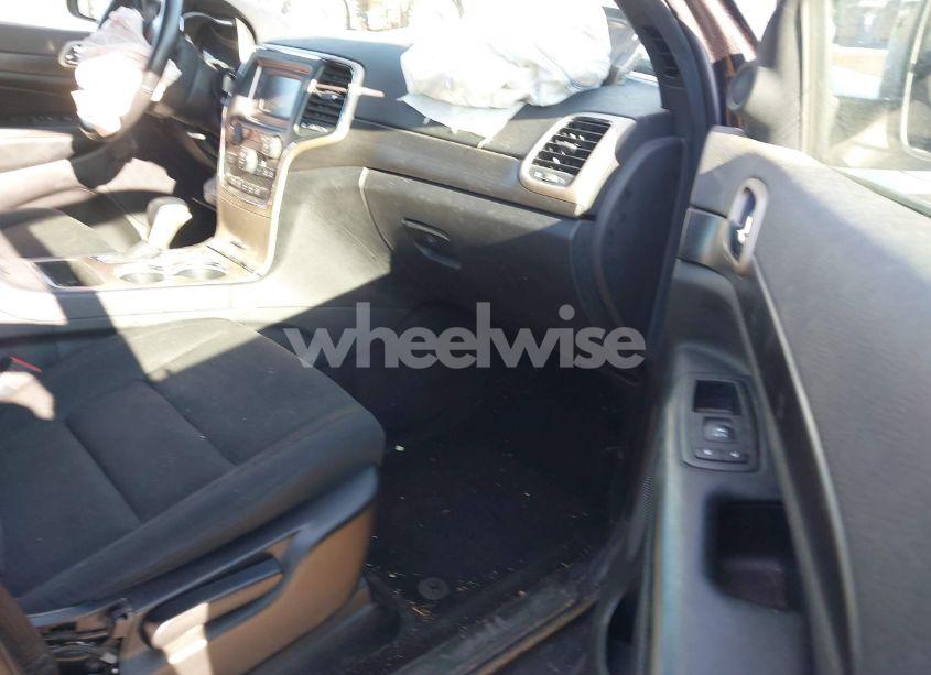 Photo 5 of 2017 Jeep Grand CHEROKEE LAREDO (VIN 1C4RJFAG5HC836402)