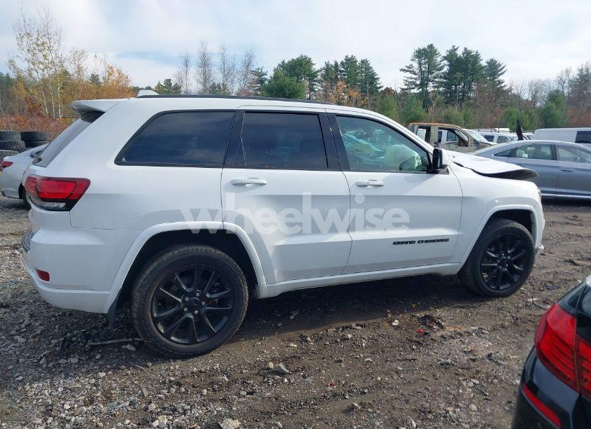 Photo 13 of 2018 Jeep Grand CHEROKEE ALTITUDE 4X4 (VIN 1C4RJFAG5JC170342)