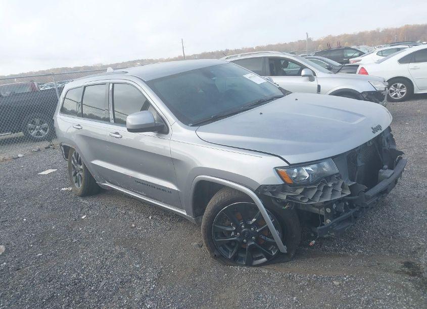 Photo 13 of 2018 Jeep Grand CHEROKEE ALTITUDE 4X4 (VIN 1C4RJFAG5JC206546)
