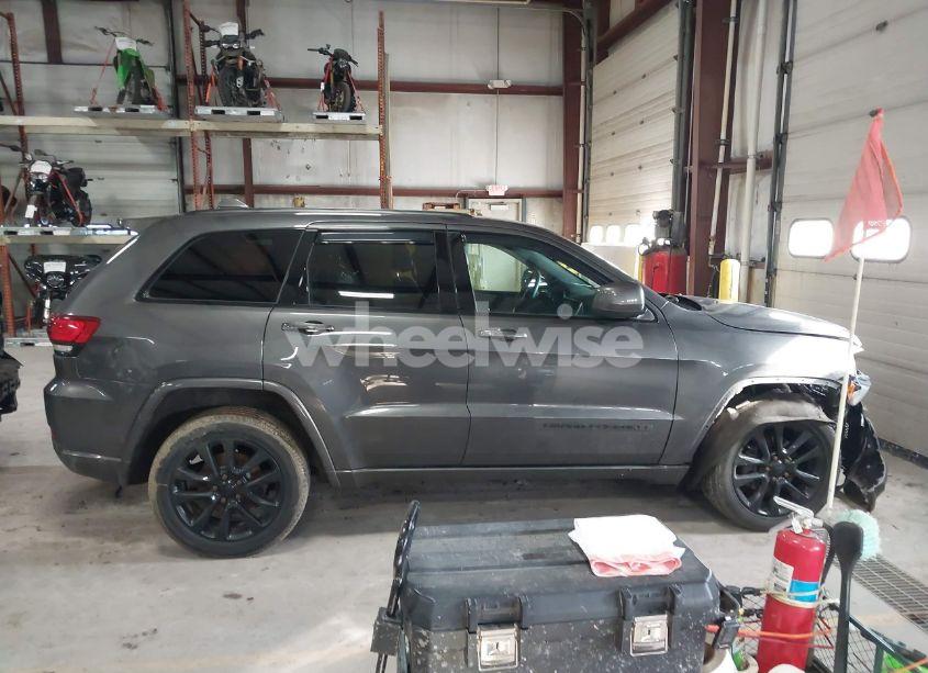 Photo 13 of 2018 Jeep Grand CHEROKEE ALTITUDE 4X4 (VIN 1C4RJFAG5JC343101)