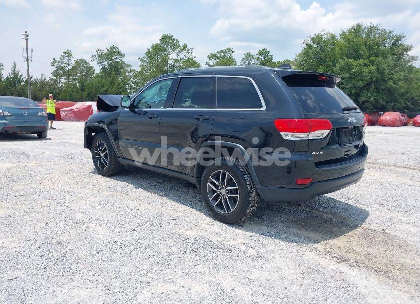 Photo 3 of 2018 Jeep Grand CHEROKEE LAREDO E 4X4 (VIN 1C4RJFAG5JC377345)