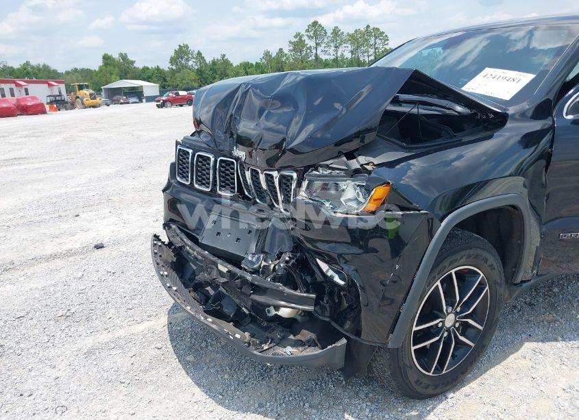 Photo 6 of 2018 Jeep Grand CHEROKEE LAREDO E 4X4 (VIN 1C4RJFAG5JC377345)