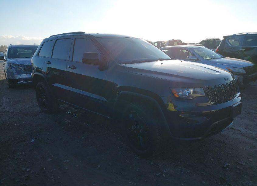 2018 Jeep Grand CHEROKEE UPLAND 4X4 (VIN 1C4RJFAG5JC383615) main photo