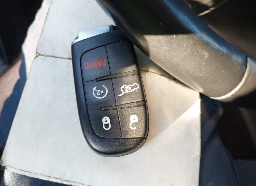 Photo 11 of 2018 Jeep Grand CHEROKEE UPLAND 4X4 (VIN 1C4RJFAG5JC383615)