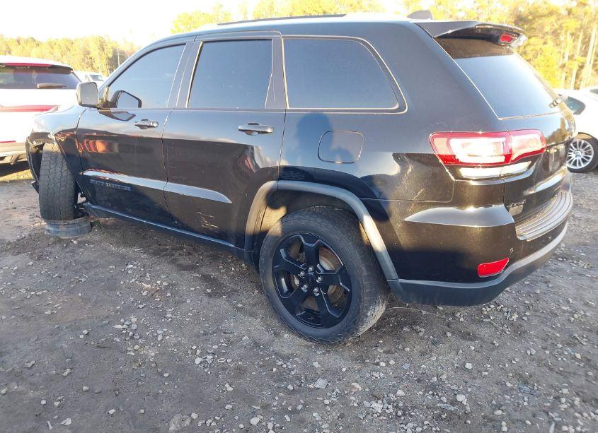 Photo 3 of 2018 Jeep Grand CHEROKEE UPLAND 4X4 (VIN 1C4RJFAG5JC383615)