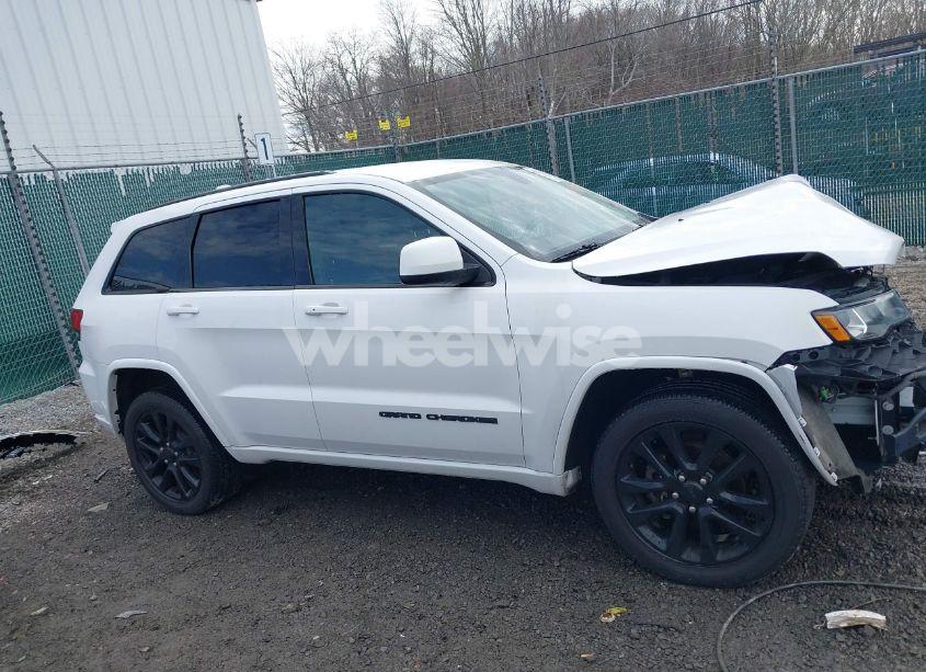 Photo 14 of 2018 Jeep Grand CHEROKEE ALTITUDE 4X4 (VIN 1C4RJFAG5JC435499)