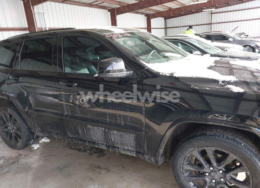 Photo 13 of 2018 Jeep Grand CHEROKEE ALTITUDE 4X4 (VIN 1C4RJFAG5JC468440)