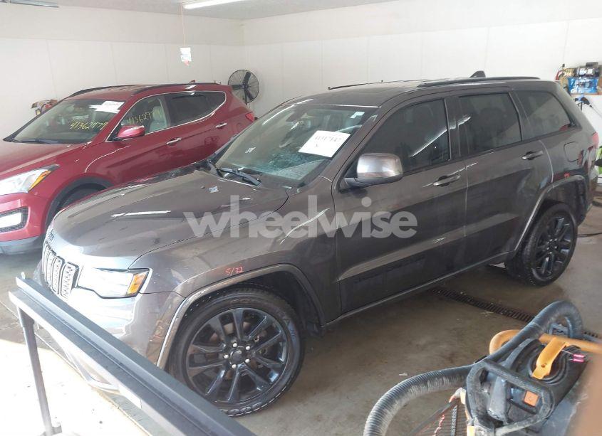 Photo 2 of 2019 Jeep Grand CHEROKEE ALTITUDE 4X4 (VIN 1C4RJFAG5KC786429)