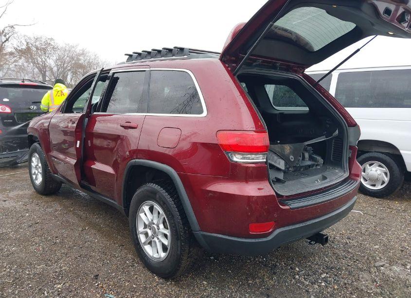 Photo 3 of 2019 Jeep Grand CHEROKEE LAREDO E 4X4 (VIN 1C4RJFAG5KC835337)