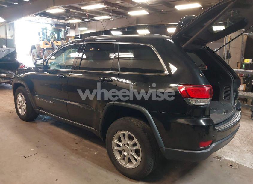 Photo 3 of 2020 Jeep Grand CHEROKEE LAREDO E 4X4 (VIN 1C4RJFAG5LC375419)