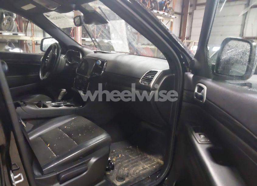 Photo 5 of 2021 Jeep Grand CHEROKEE LAREDO X 4X4 (VIN 1C4RJFAG5MC602500)