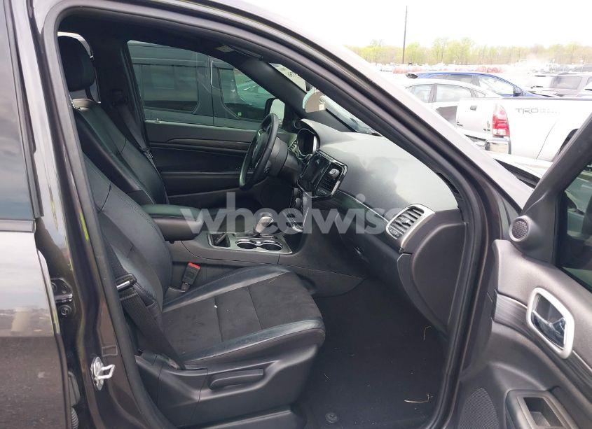 Photo 5 of 2021 Jeep Grand CHEROKEE LAREDO X 4X4 (VIN 1C4RJFAG5MC730171)