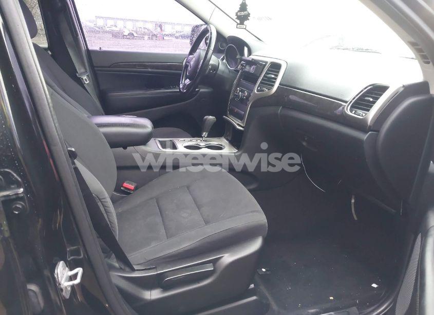 Photo 5 of 2012 Jeep Grand CHEROKEE LAREDO (VIN 1C4RJFAG6CC118916)