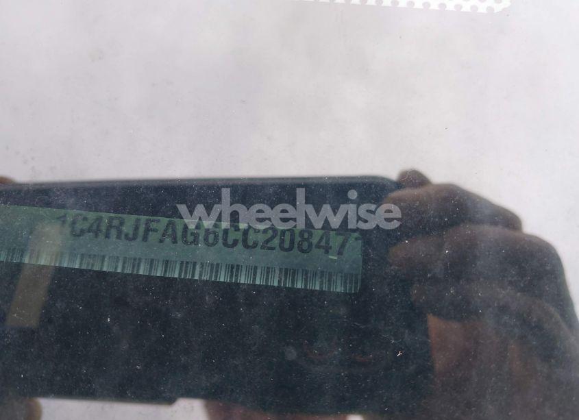 Photo 9 of 2012 Jeep Grand CHEROKEE LAREDO (VIN 1C4RJFAG6CC208471)