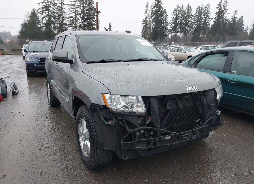 2013 Jeep Grand CHEROKEE LAREDO (VIN 1C4RJFAG6DC505810) main photo
