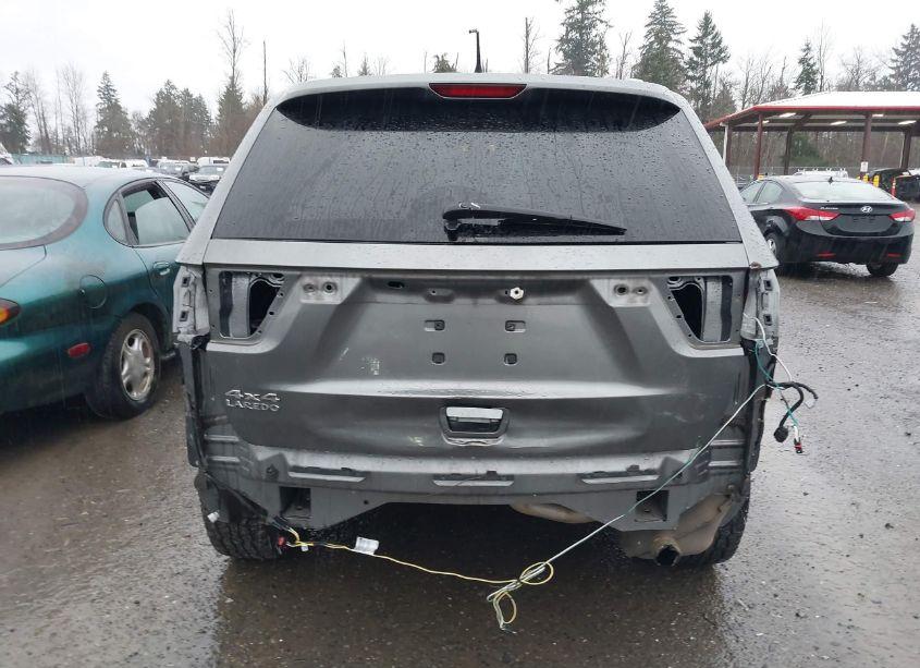 Photo 17 of 2013 Jeep Grand CHEROKEE LAREDO (VIN 1C4RJFAG6DC505810)