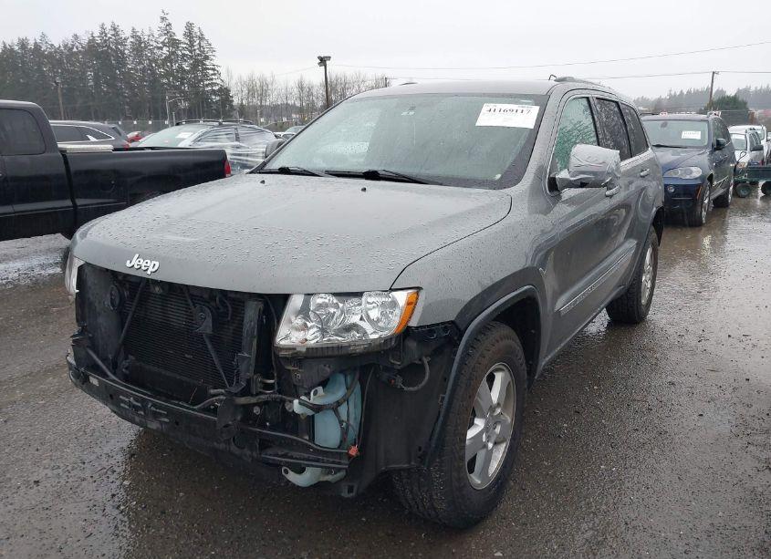 Photo 2 of 2013 Jeep Grand CHEROKEE LAREDO (VIN 1C4RJFAG6DC505810)