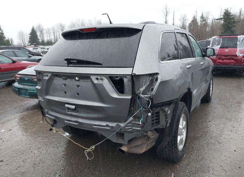 Photo 4 of 2013 Jeep Grand CHEROKEE LAREDO (VIN 1C4RJFAG6DC505810)